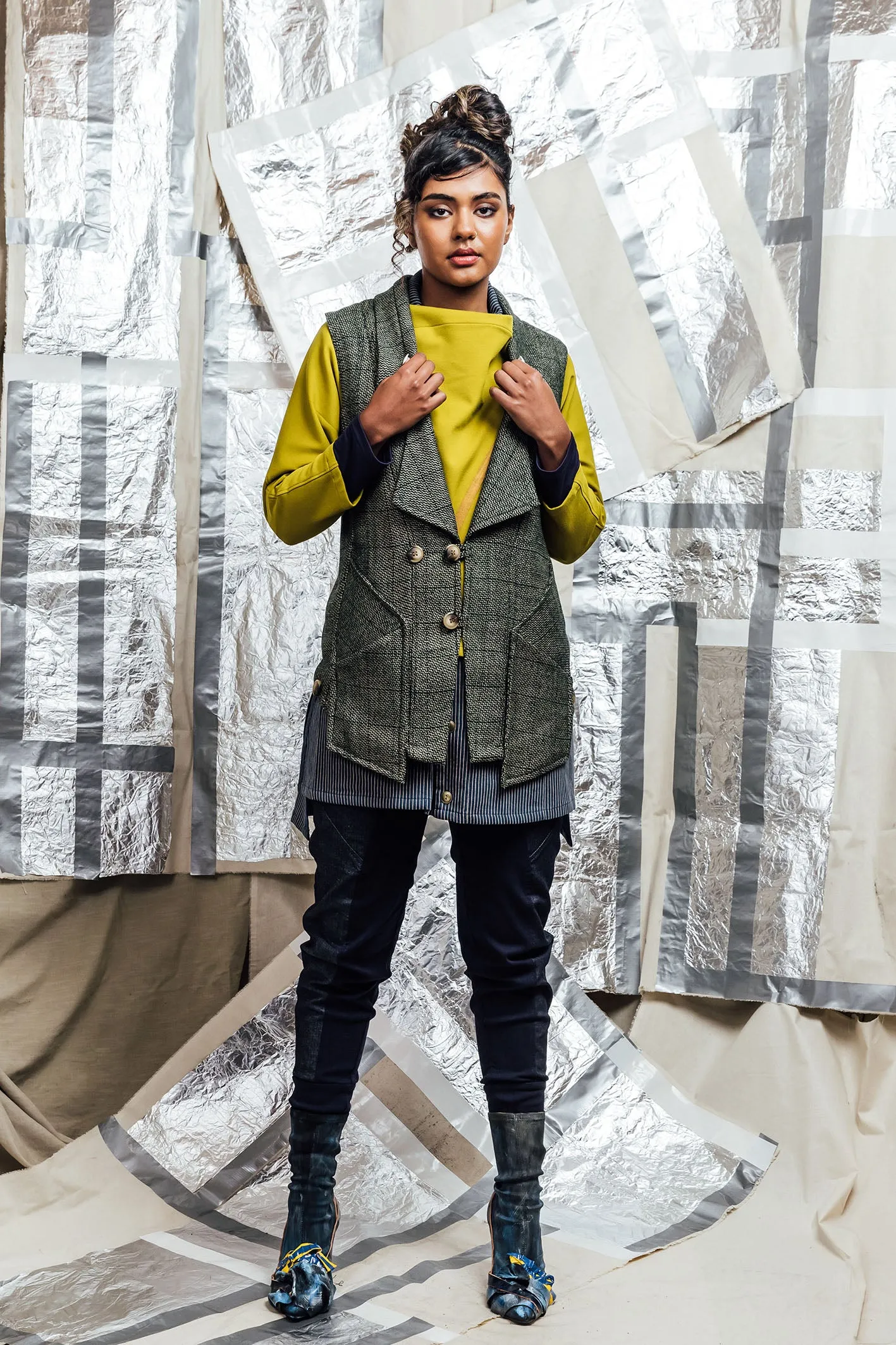 AW23 LYTHE PANELED VEST - FOREST TWEED