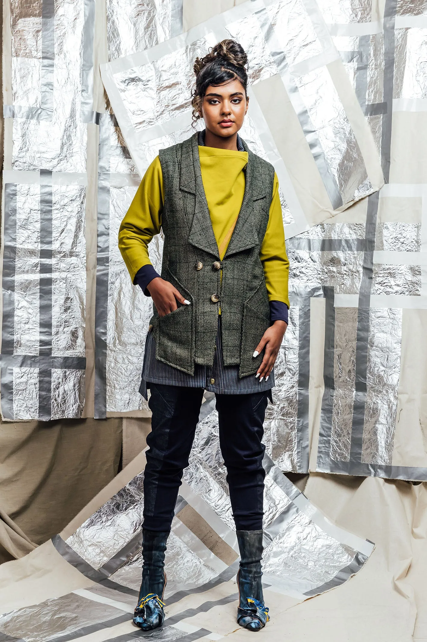 AW23 LYTHE PANELED VEST - FOREST TWEED