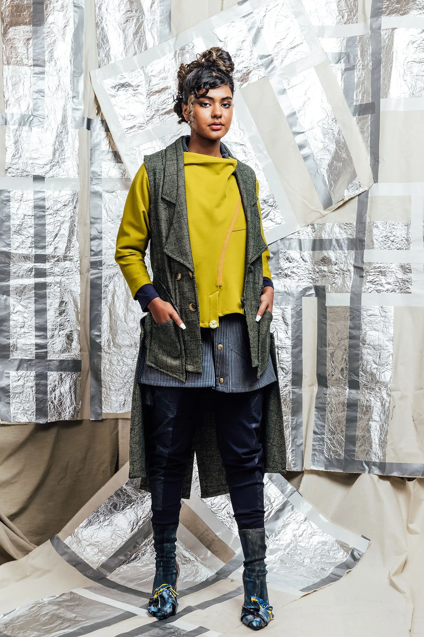 AW23 LYTHE PANELED VEST - FOREST TWEED