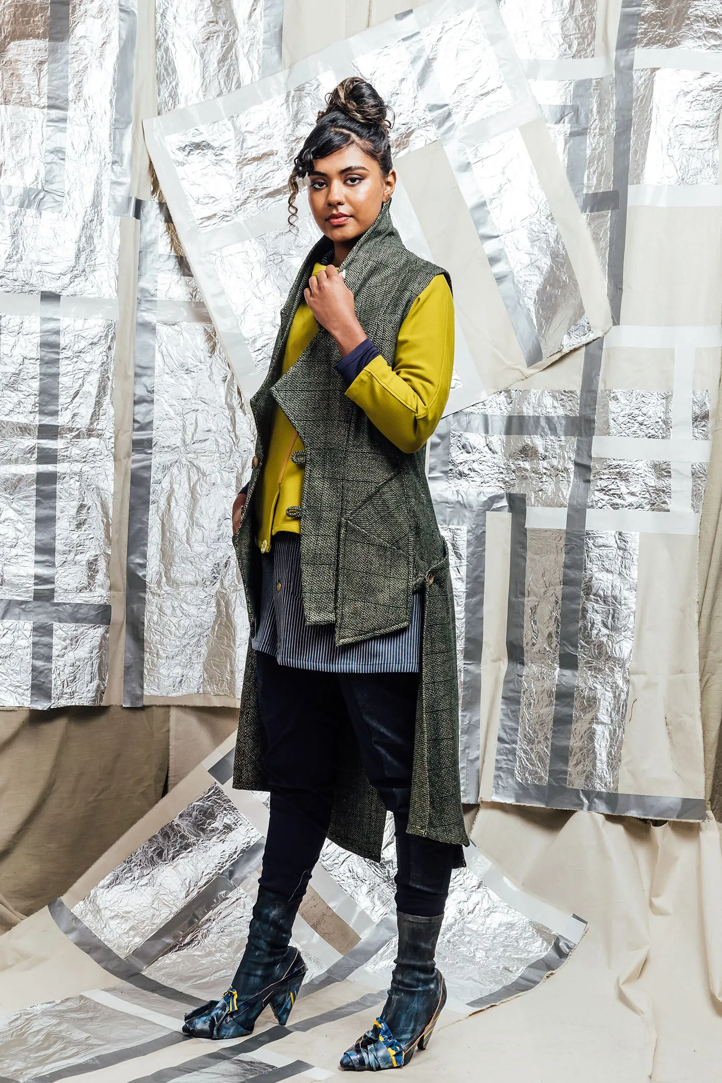 AW23 LYTHE PANELED VEST - FOREST TWEED