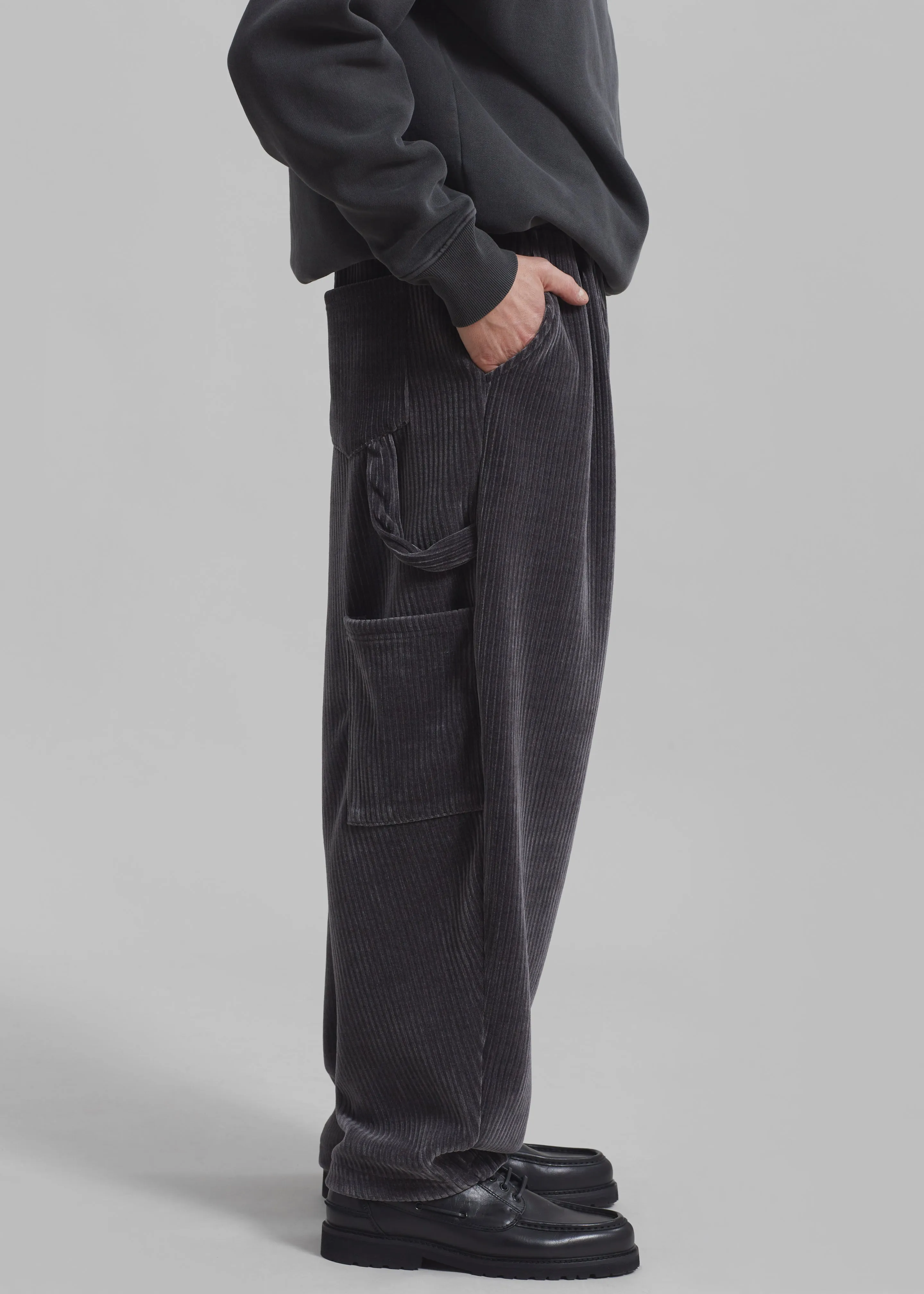 Declan Corduroy Pants - Charcoal