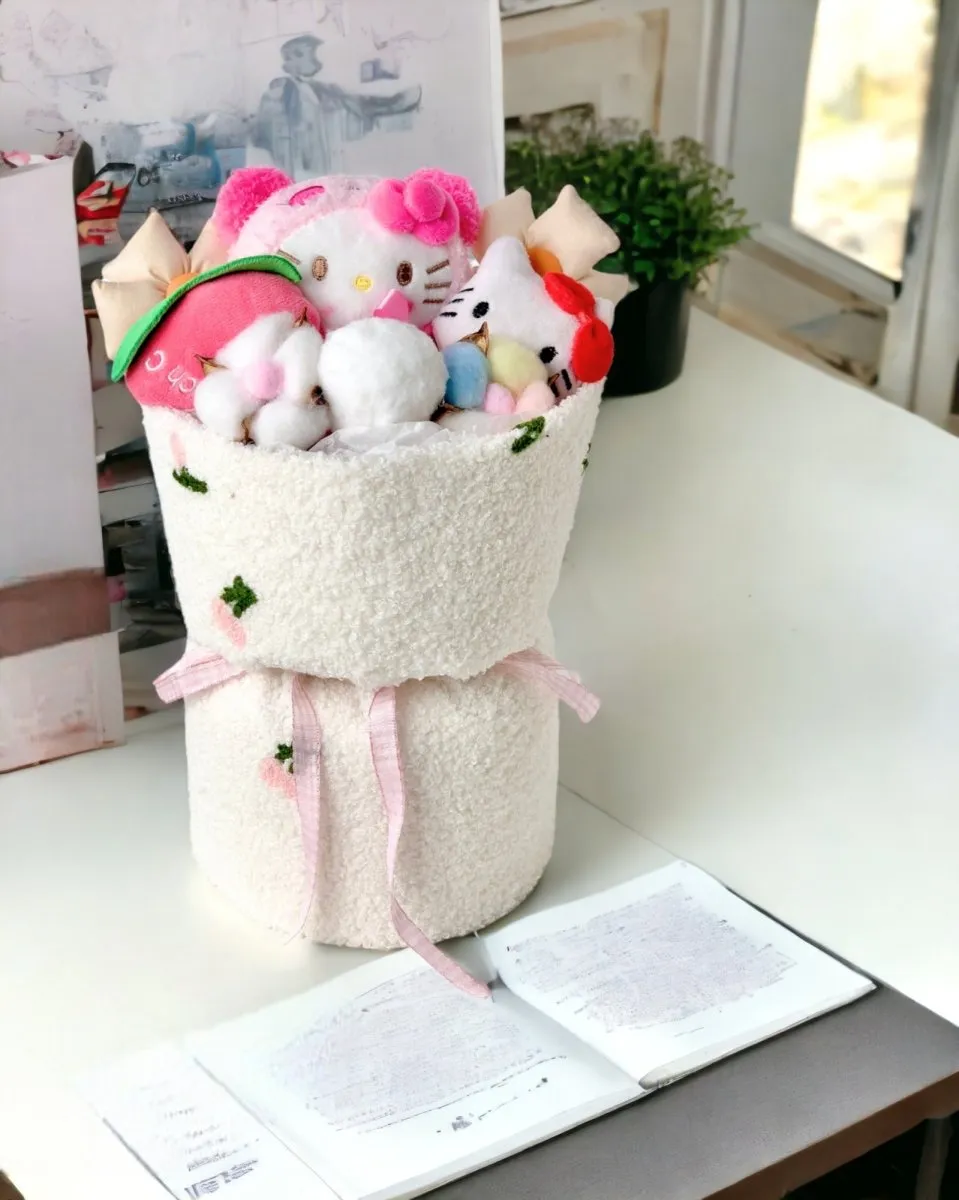 Fluffy Soft Toy Knit Bouquet - Kitty Peachy