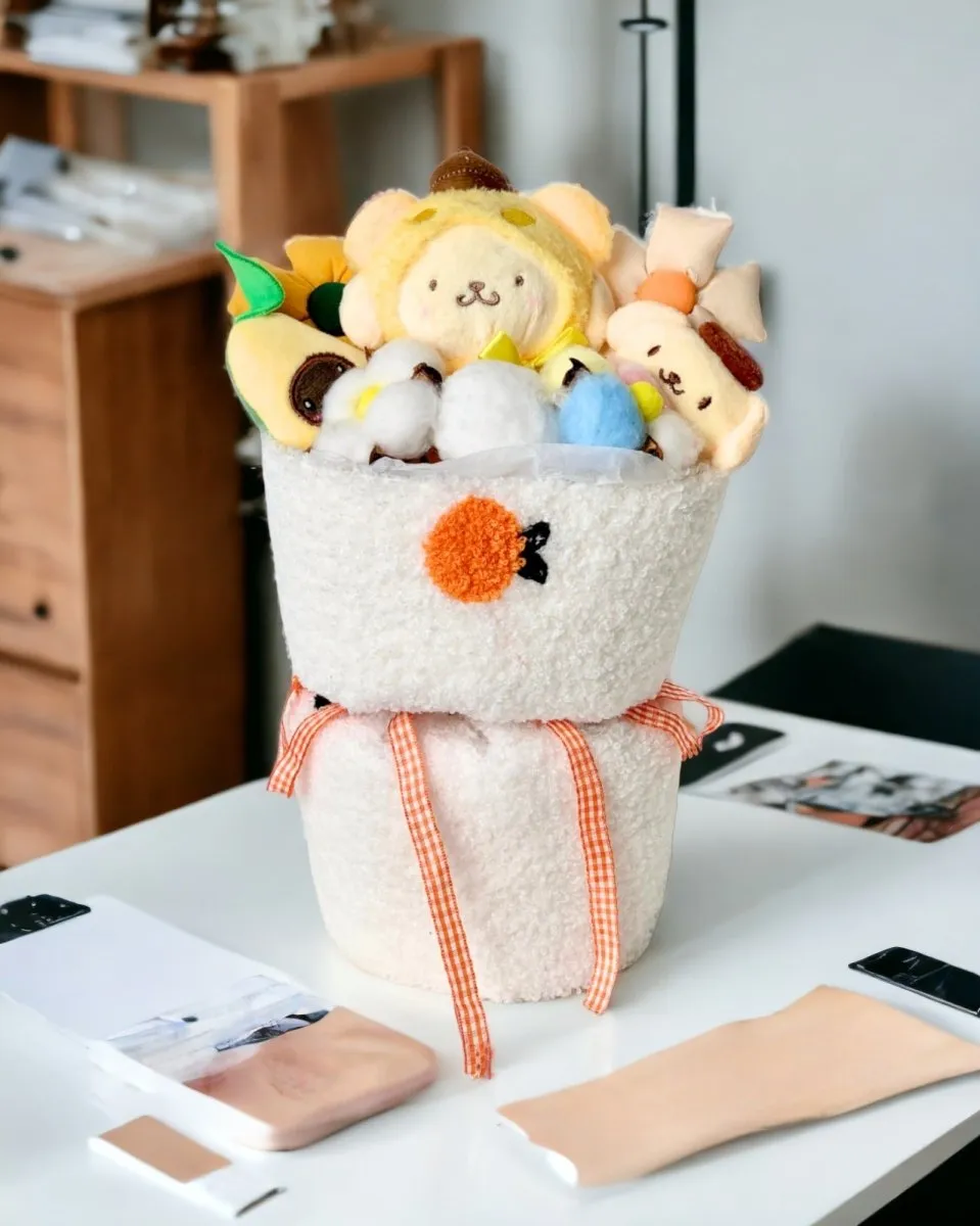 Fluffy Soft Toy Knit Bouquet - Pompompurin