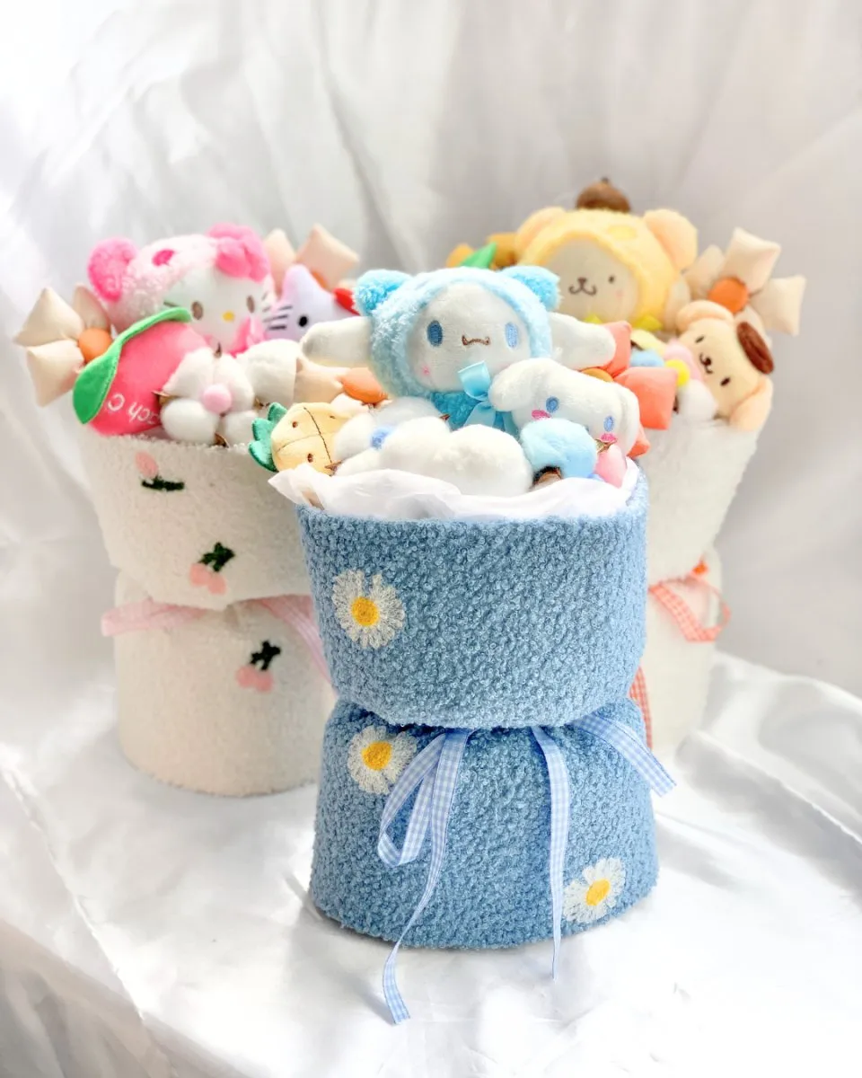 Fluffy Soft Toy Knit Bouquet - Pompompurin