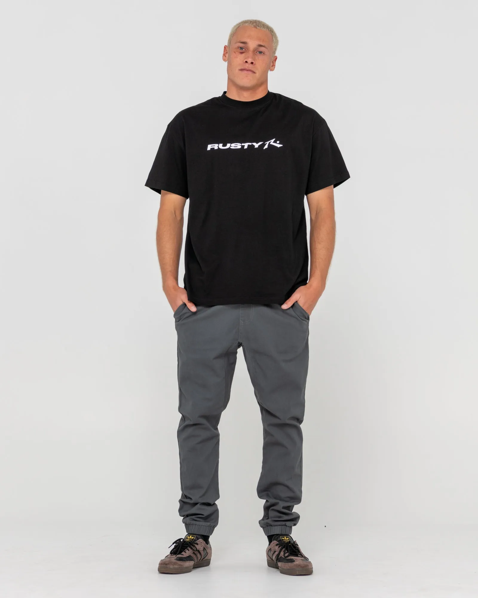 Hook Out Slim Fit Elastic Pant