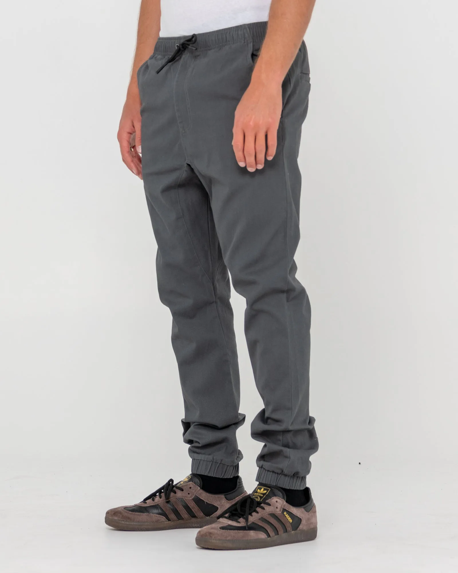 Hook Out Slim Fit Elastic Pant