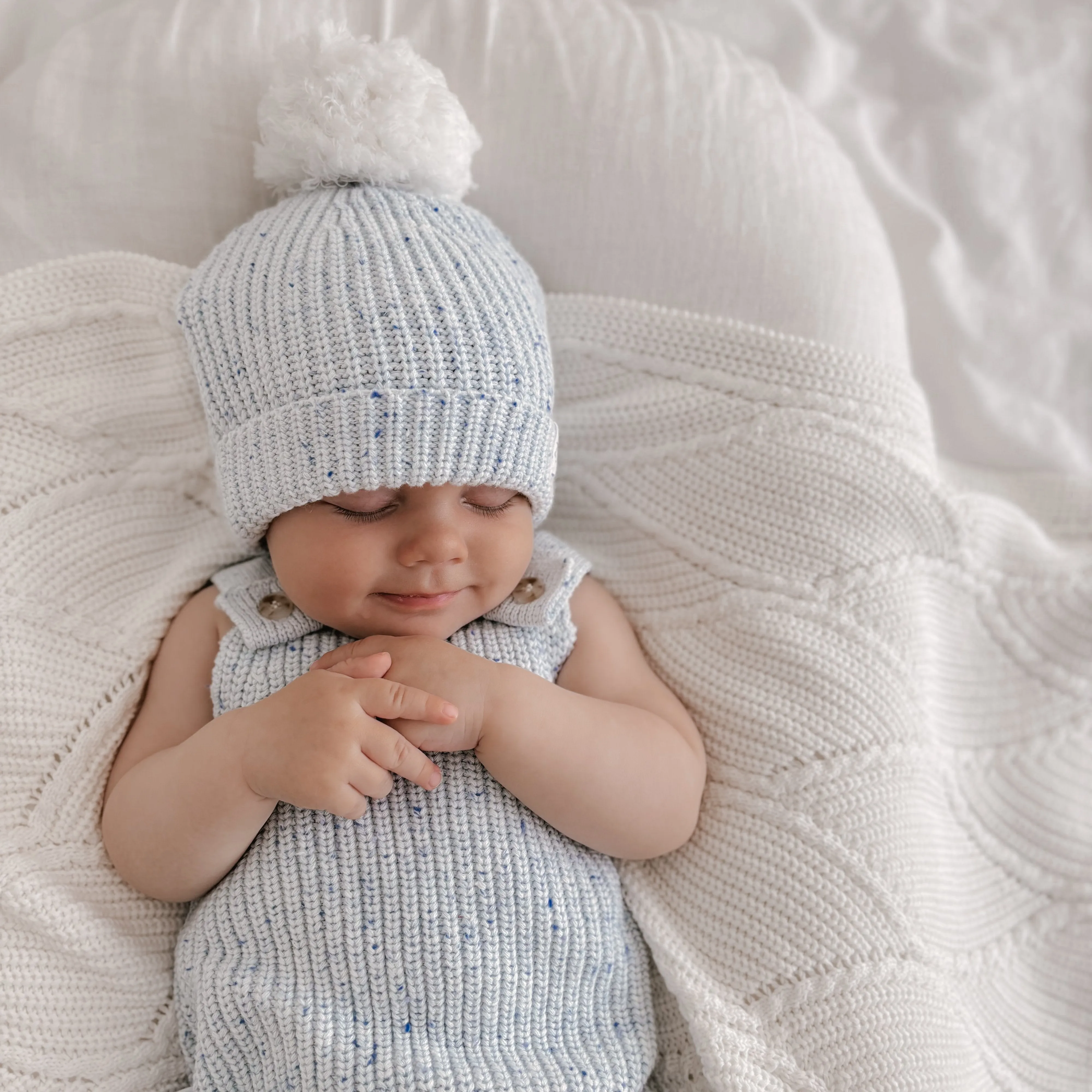 KNITTED BLANKET | MILK