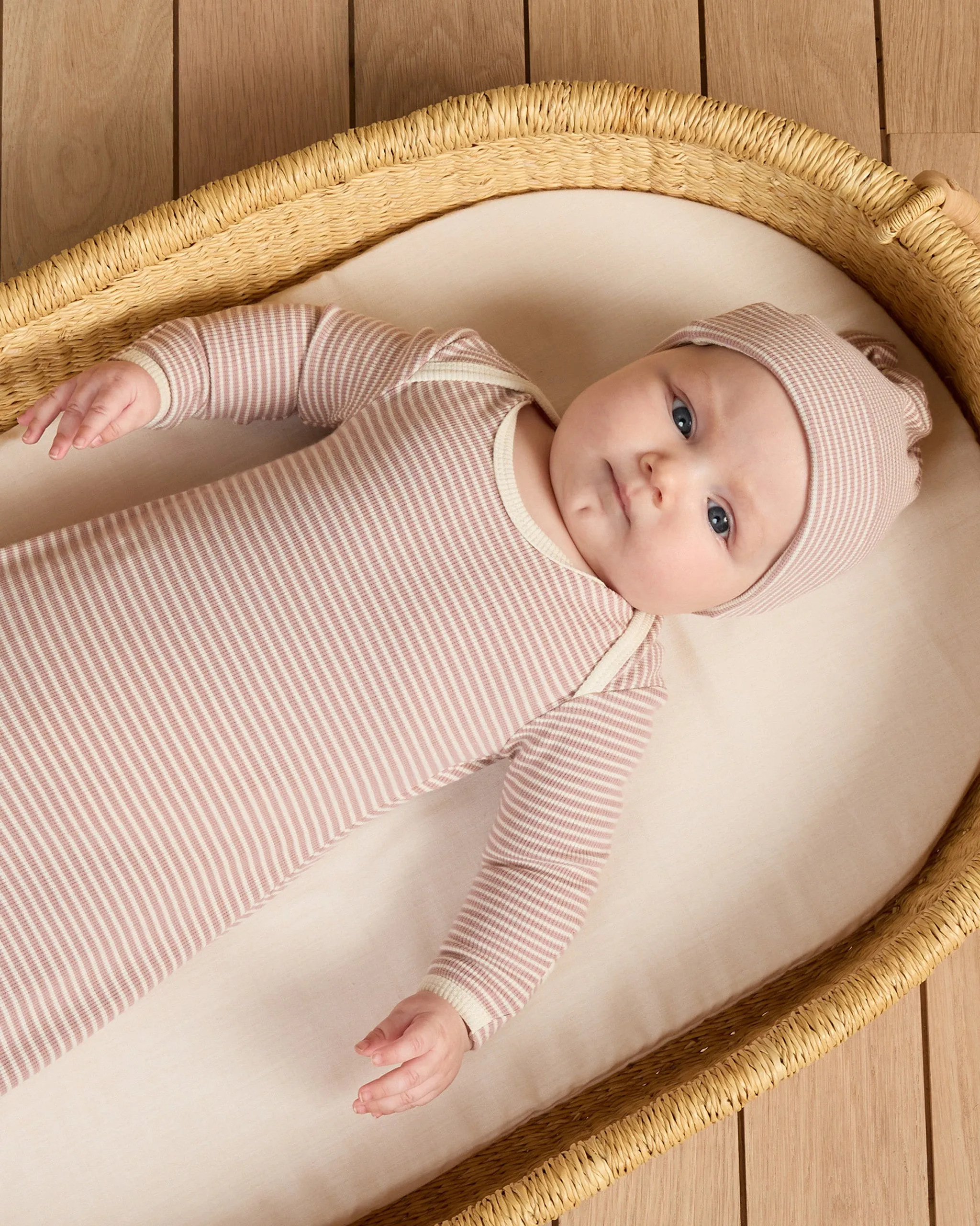 Knotted Baby Gown   Hat Set || Mauve Stripe