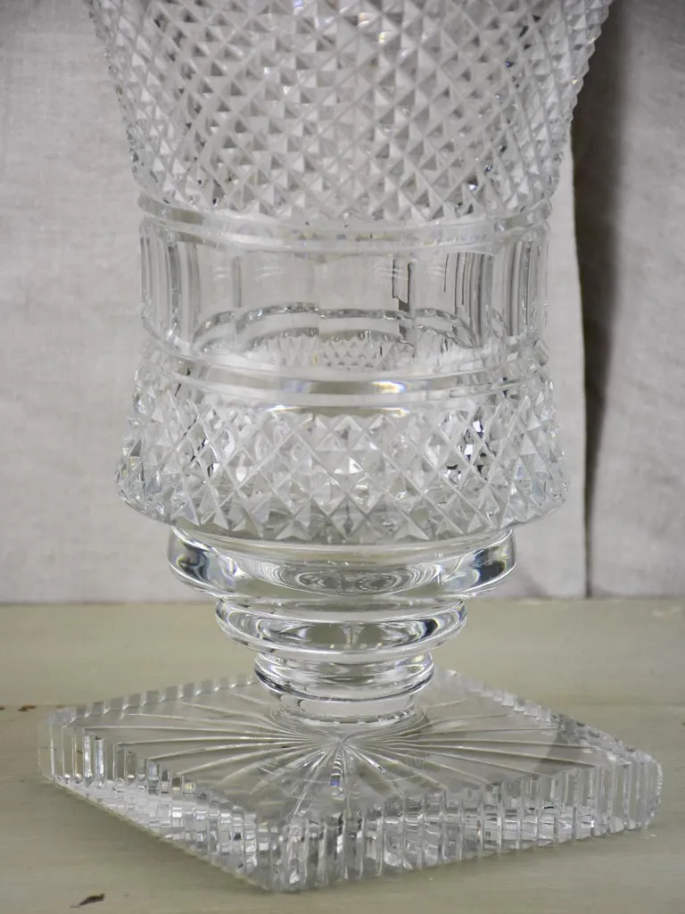 Large mid-century crystal vase - Medici shaped