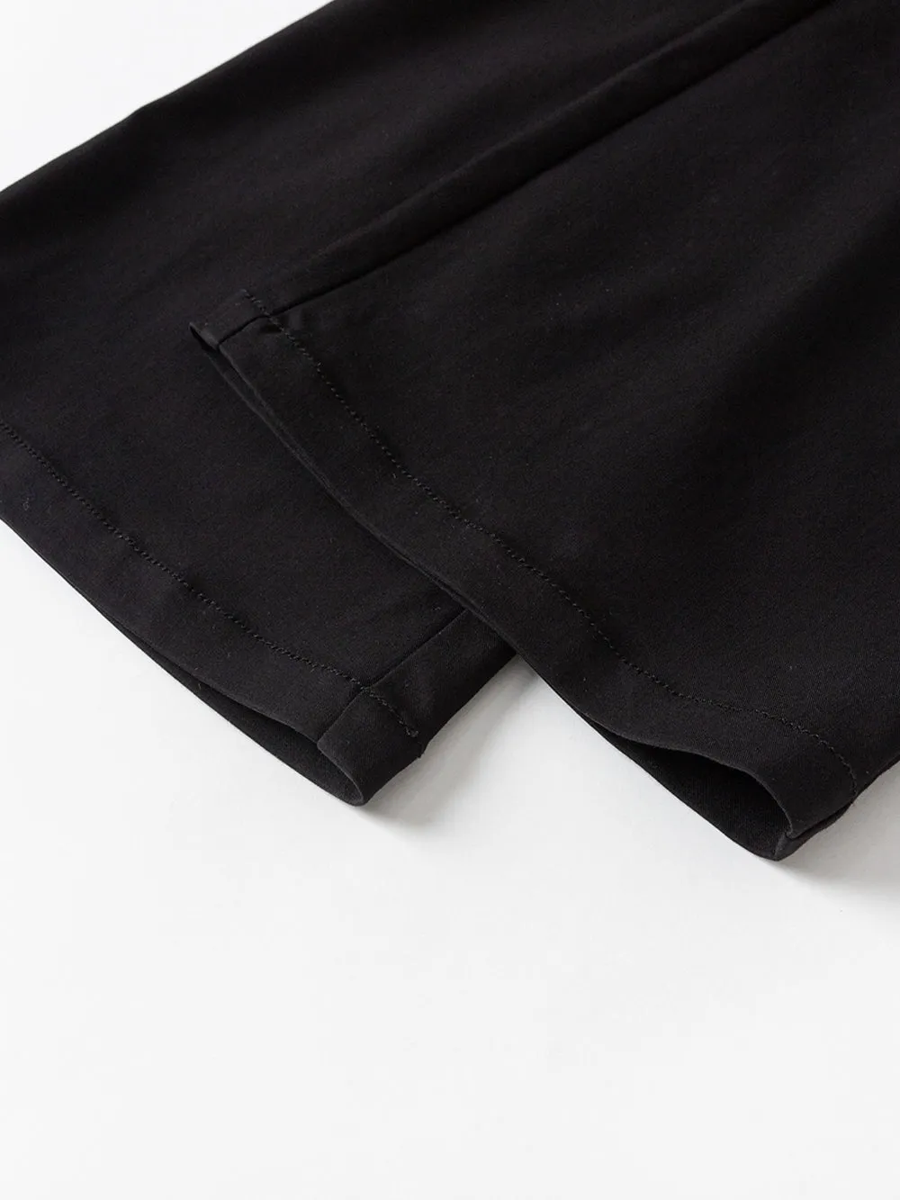 MUKZIN Black Classic Slim Flared Trousers