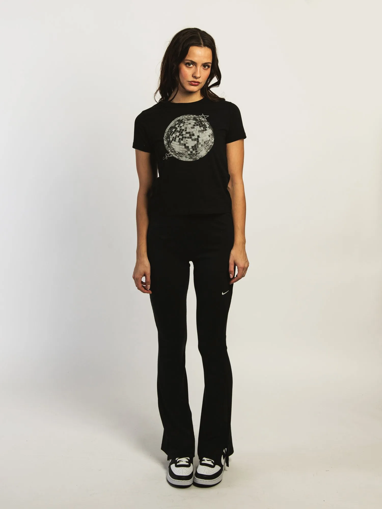 NIKE SPORTSWEAR CHILL KNIT FLARED LEGGING