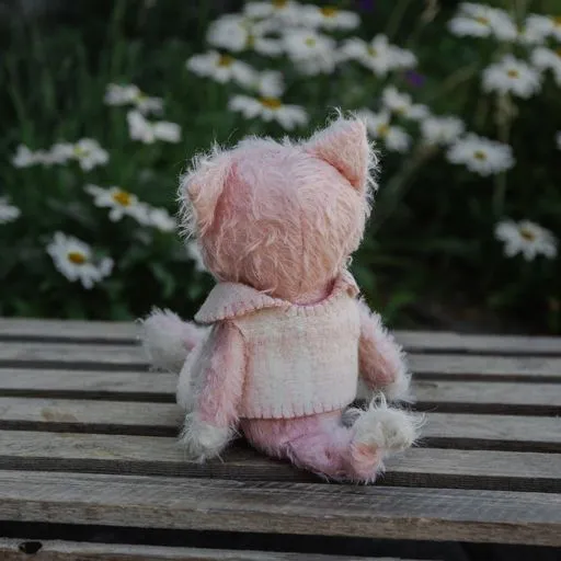 RETIRED - Hutch Studio Original - Mae I. Meow- Hand-Crafted Mohair & Vintage Wool Cat