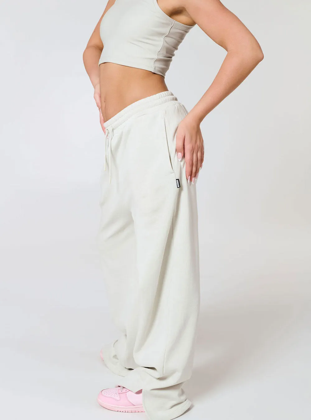Women's It's A Vibe Flared Pants Grey